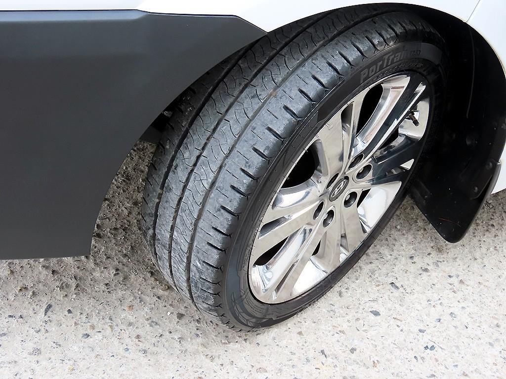 HYUNDAI Solati 2024 Blanco - Importación desde Corea - HF Imports Iquique - Foto 19