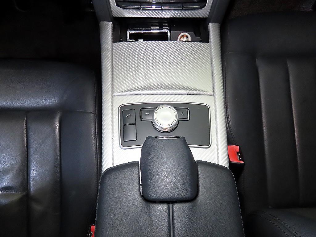 Mercedes Benz E class - Vista 12