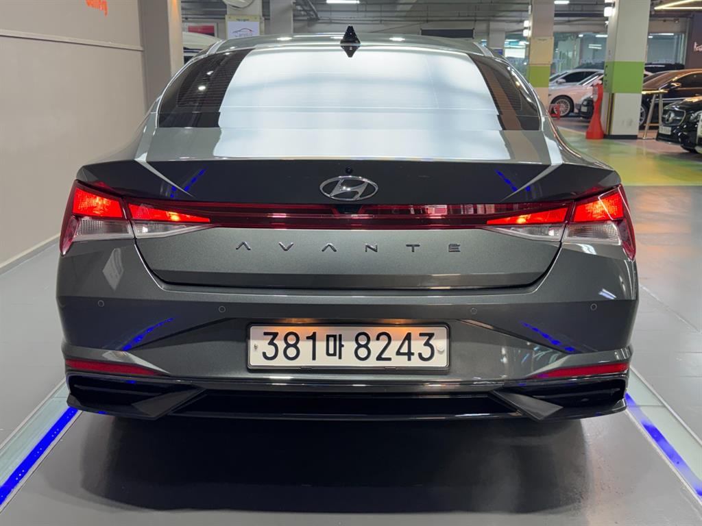 HYUNDAI Avante - Vista 4