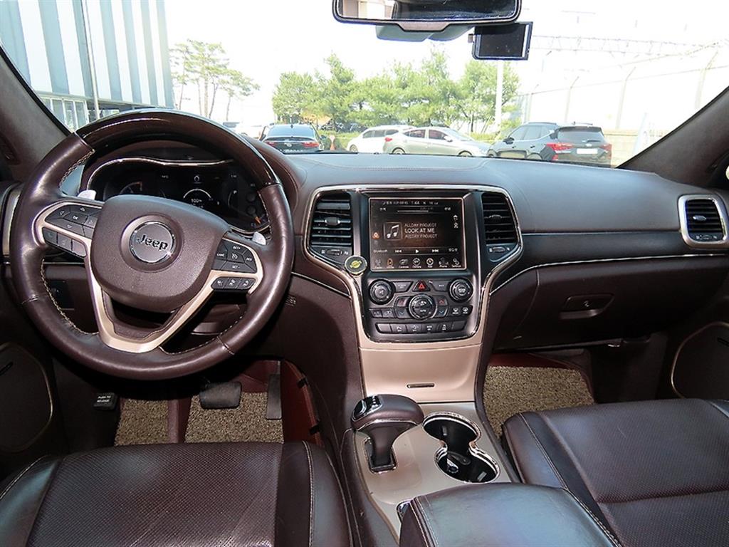 Jeep Cherokee - Vista 7