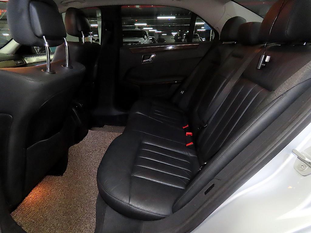 Mercedes Benz E class - Vista 7