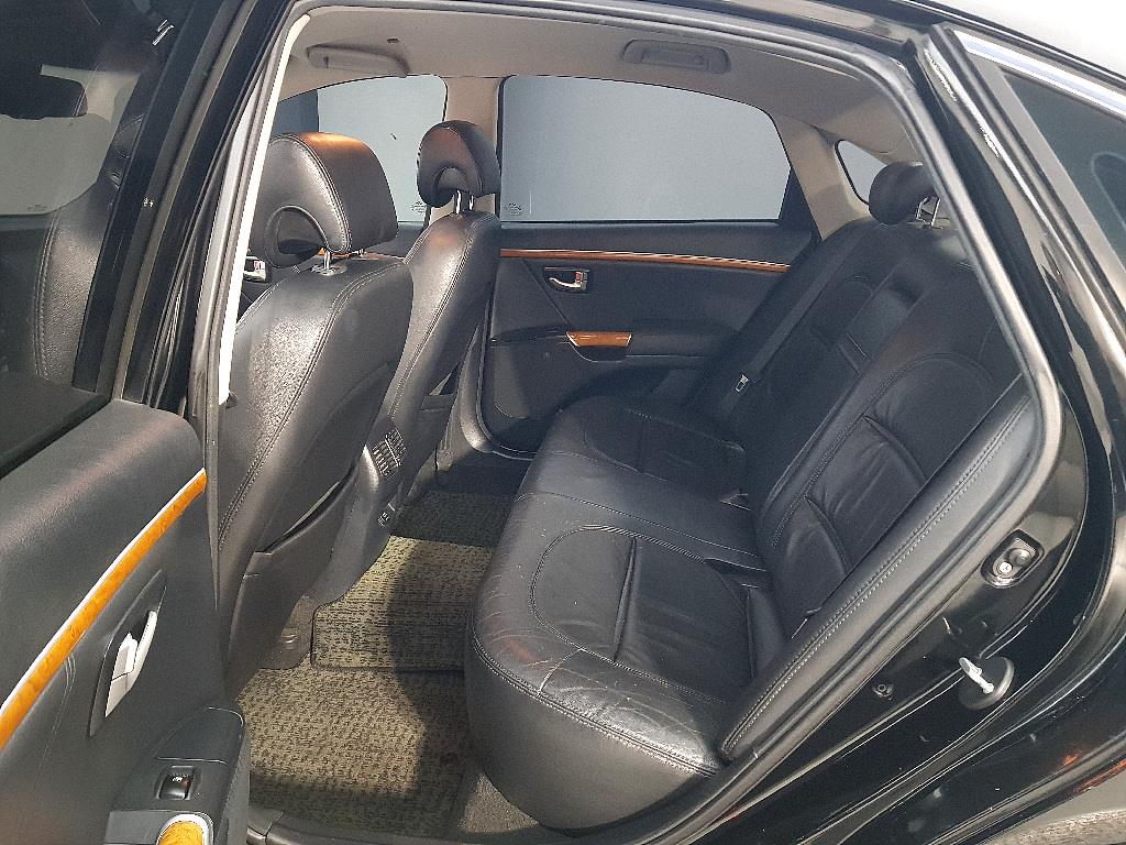 HYUNDAI Grandeur - Vista 9