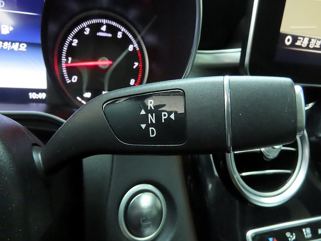 Mercedes Benz GLC Class - Vista 10