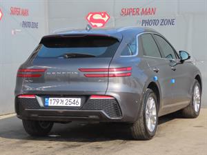 Genesis GV70 - Vista 6