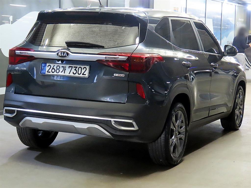 KIA Seltos - Vista 4