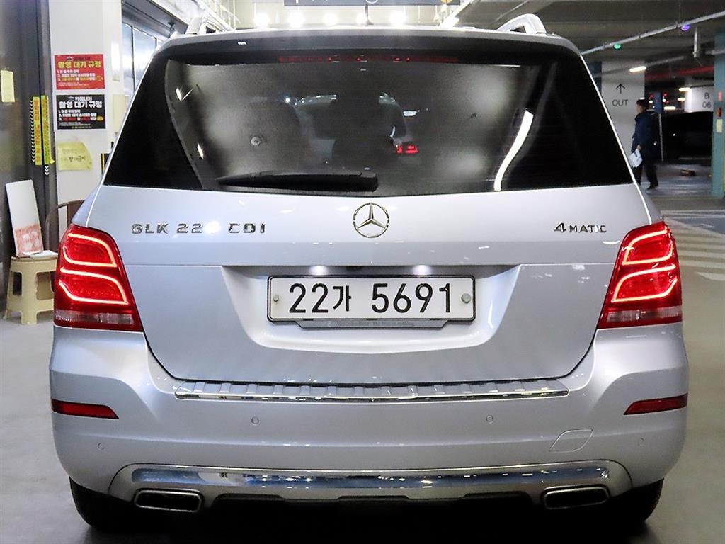 Mercedes Benz GLK Class - Vista 5