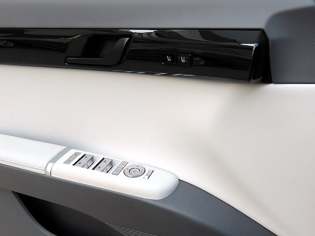 HYUNDAI Grandeur - Vista 11