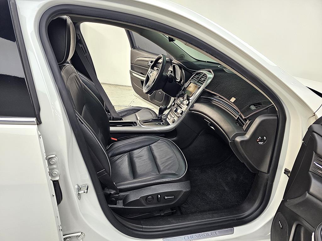 Chevrolet Malibu - Vista 11