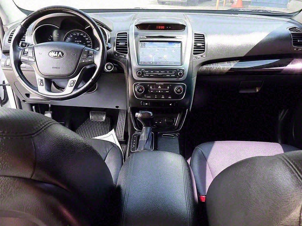 KIA Sorento - Vista 5