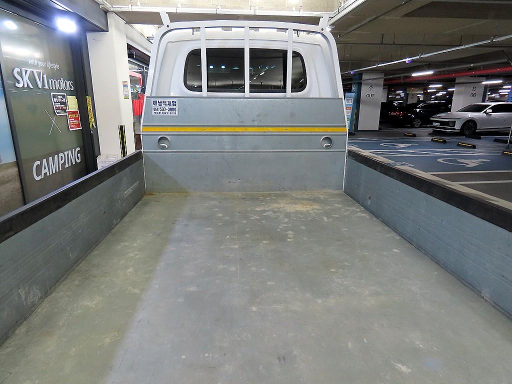 Small Truck Cargo (small) - Vista 6
