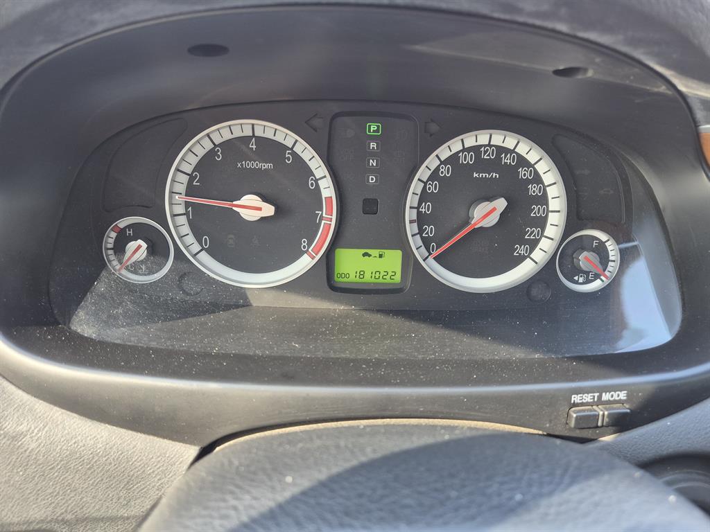 HYUNDAI Grandeur - Vista 10