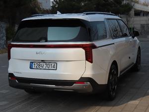 KIA Carnival - Vista 6