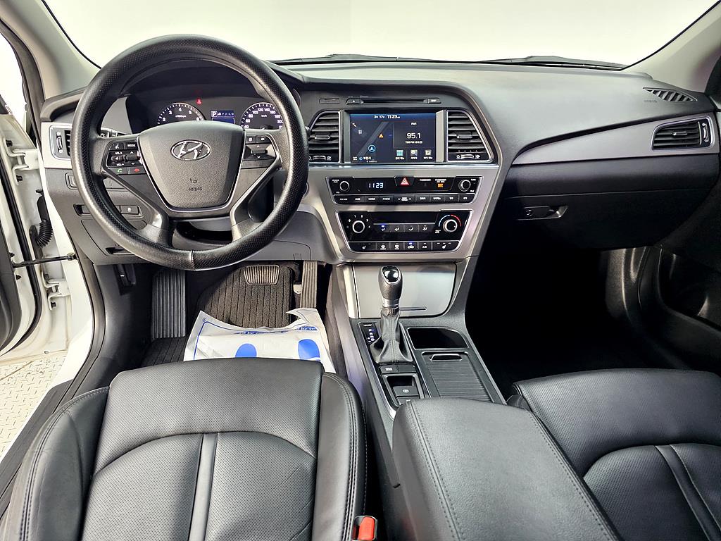 HYUNDAI Sonata - Vista 10