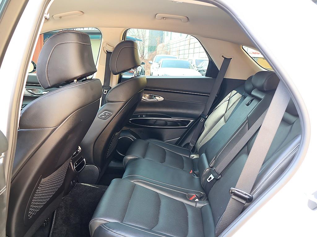 Genesis GV70 2022 Blanco - Importación desde Corea - HF Imports Iquique - Foto 12