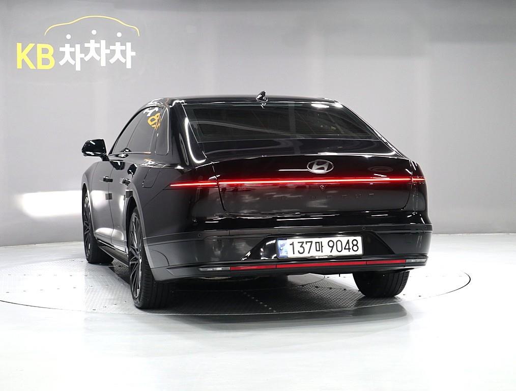 HYUNDAI Grandeur - Vista 4
