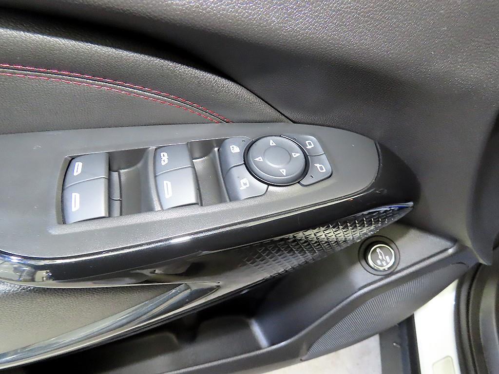 Chevrolet Trax 2025 Blanco - Importación desde Corea - HF Imports Iquique - Foto 13