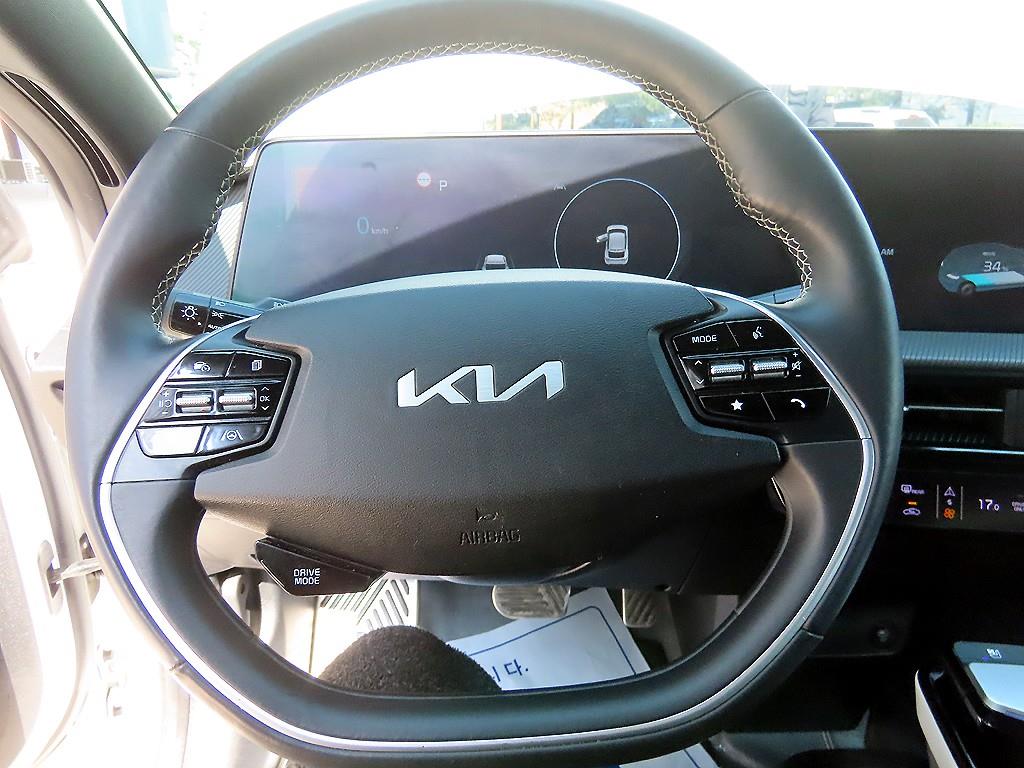 KIA EV6 - Vista 8