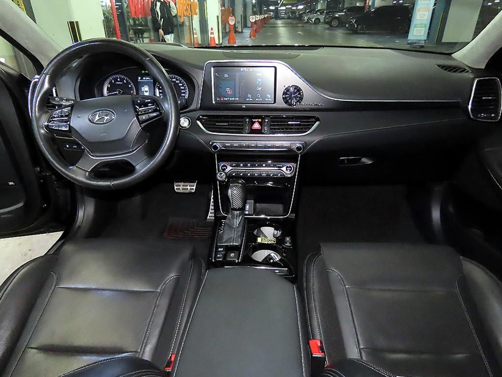 HYUNDAI Grandeur - Vista 10