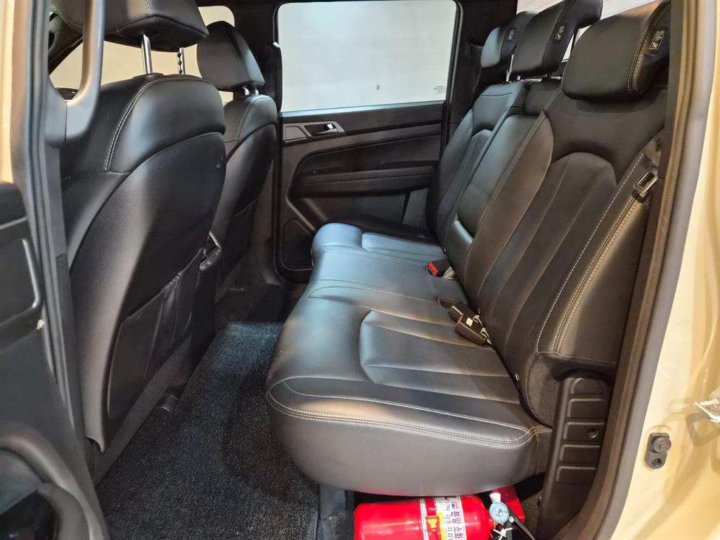 Ssangyong Rexton - Vista 6