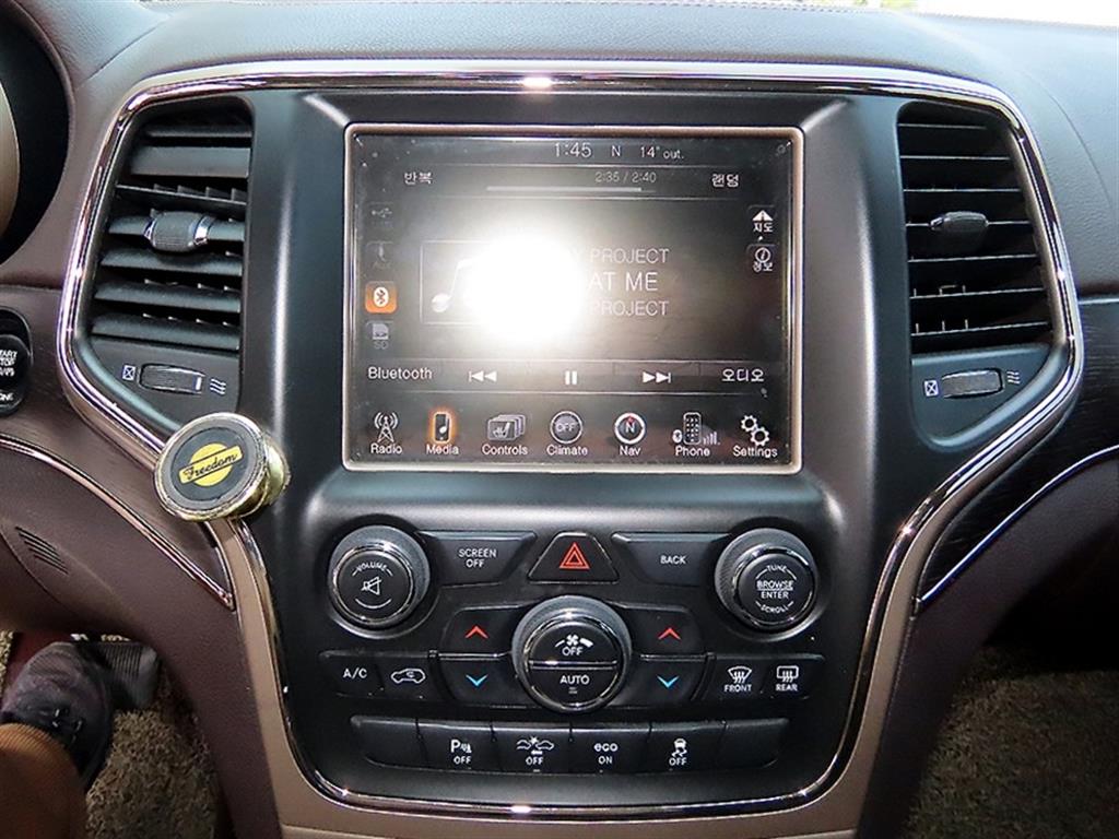 Jeep Cherokee - Vista 12