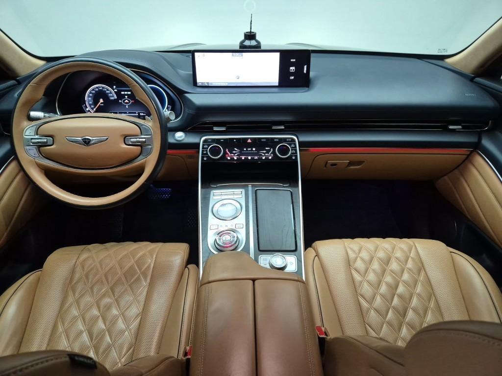 Genesis GV80 - Vista 7