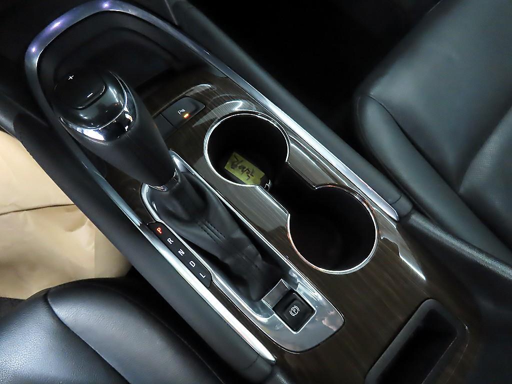 Chevrolet Malibu - Vista 10