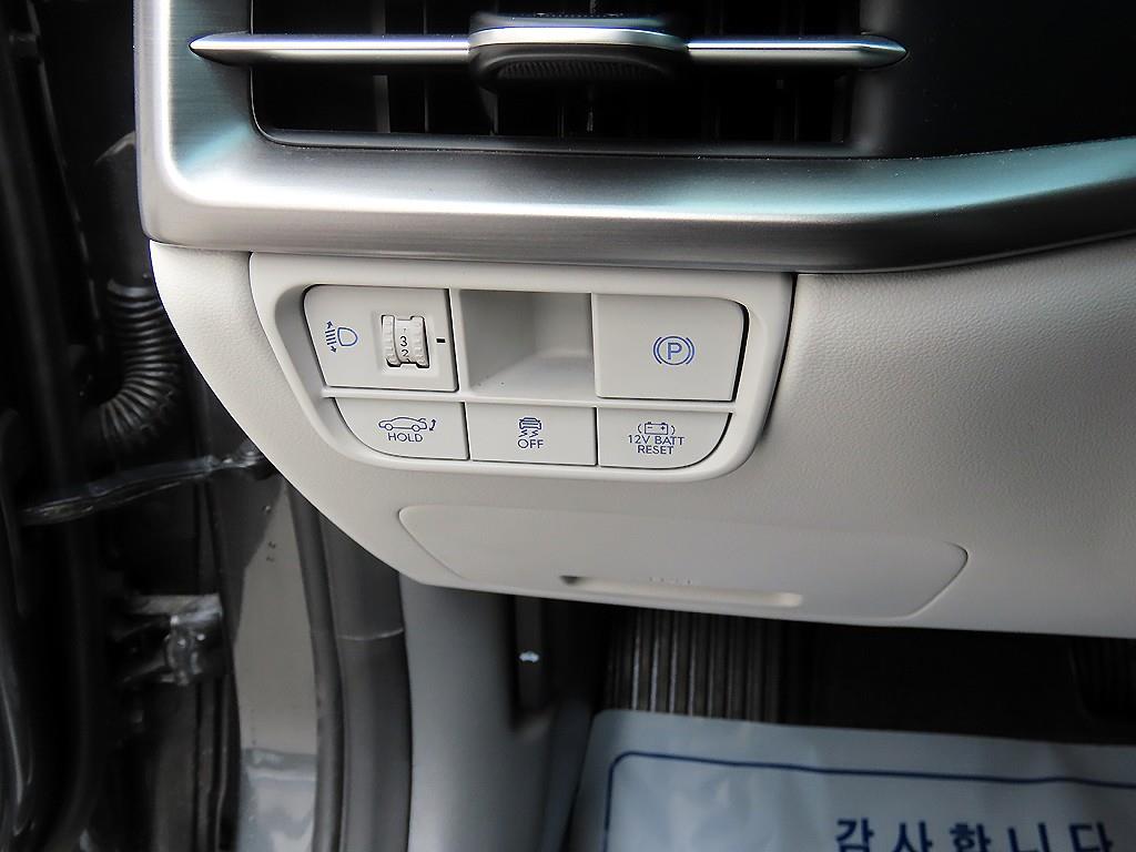 HYUNDAI Grandeur - Vista 12