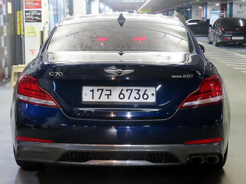 Genesis G70 - Vista 5