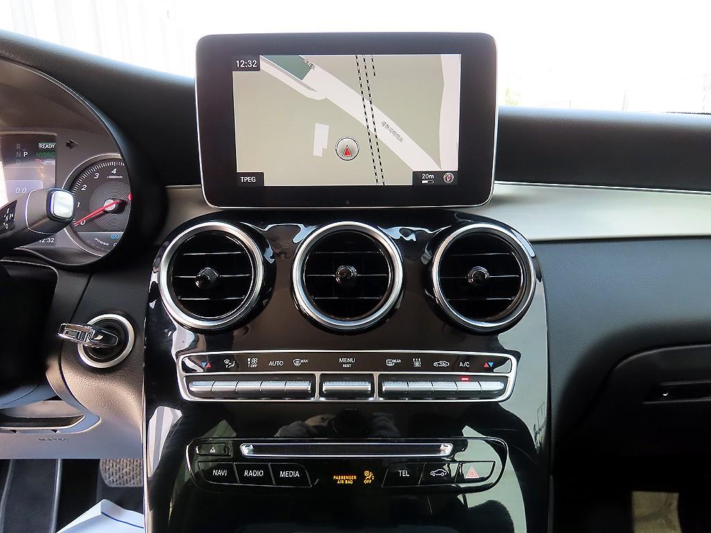 Mercedes Benz GLC Class 2019 Blanco - Importación desde Corea - HF Imports Iquique - Foto 13