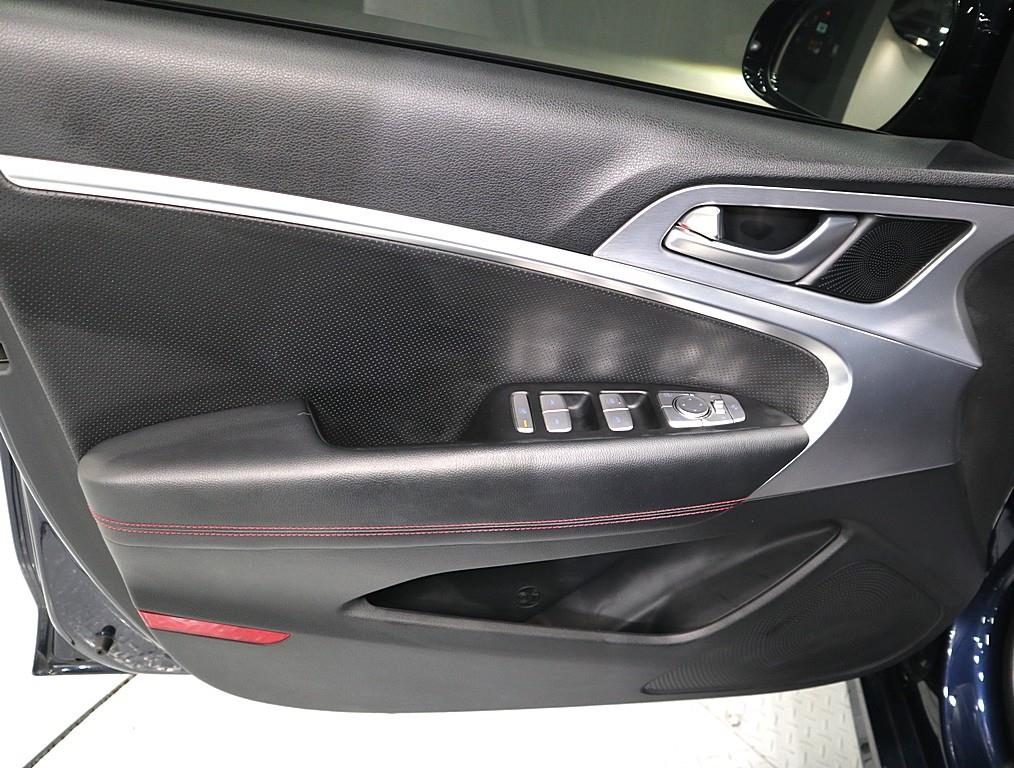 Genesis G70 - Vista 7