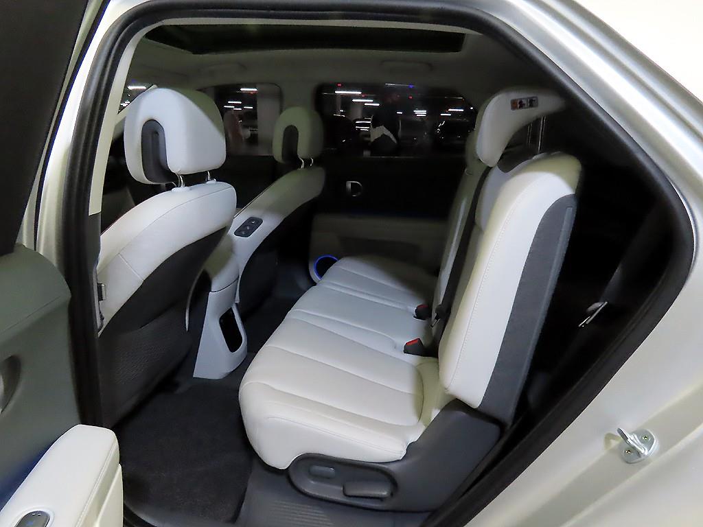 HYUNDAI Ioniq 5 - Vista 7
