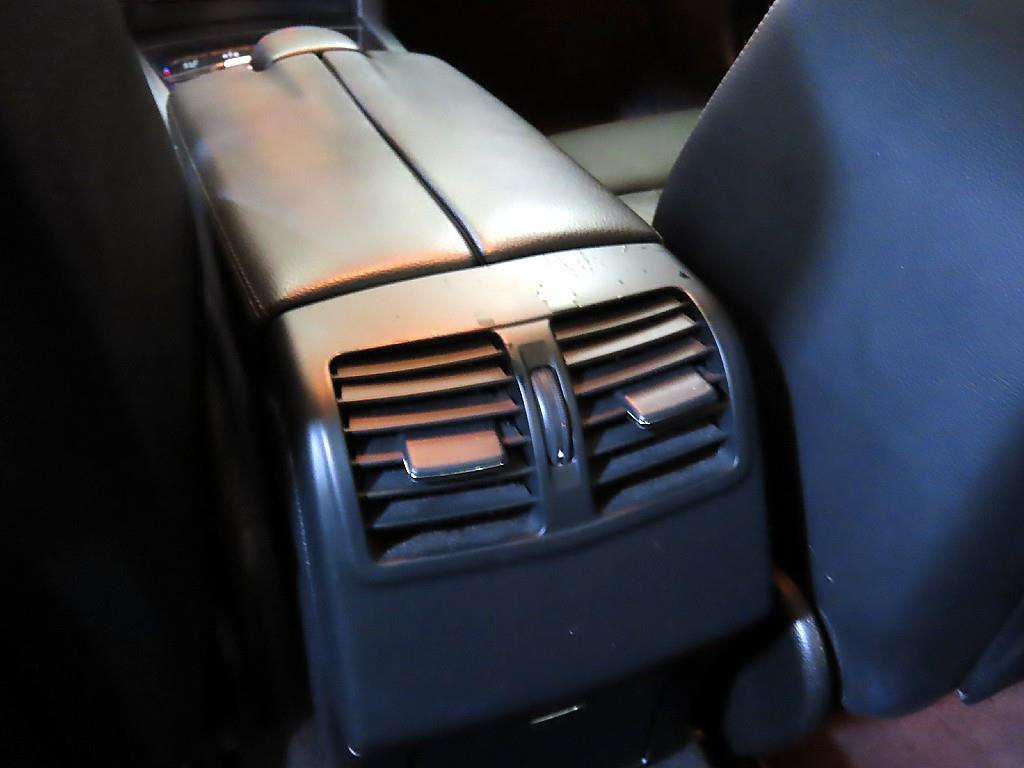 Mercedes Benz E class 2014 Negro - Importación desde Corea - HF Imports Iquique - Foto 16