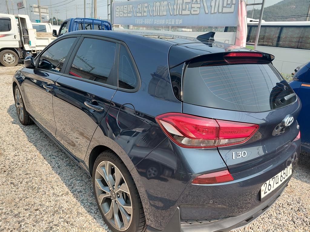 HYUNDAI i30 - Vista 5