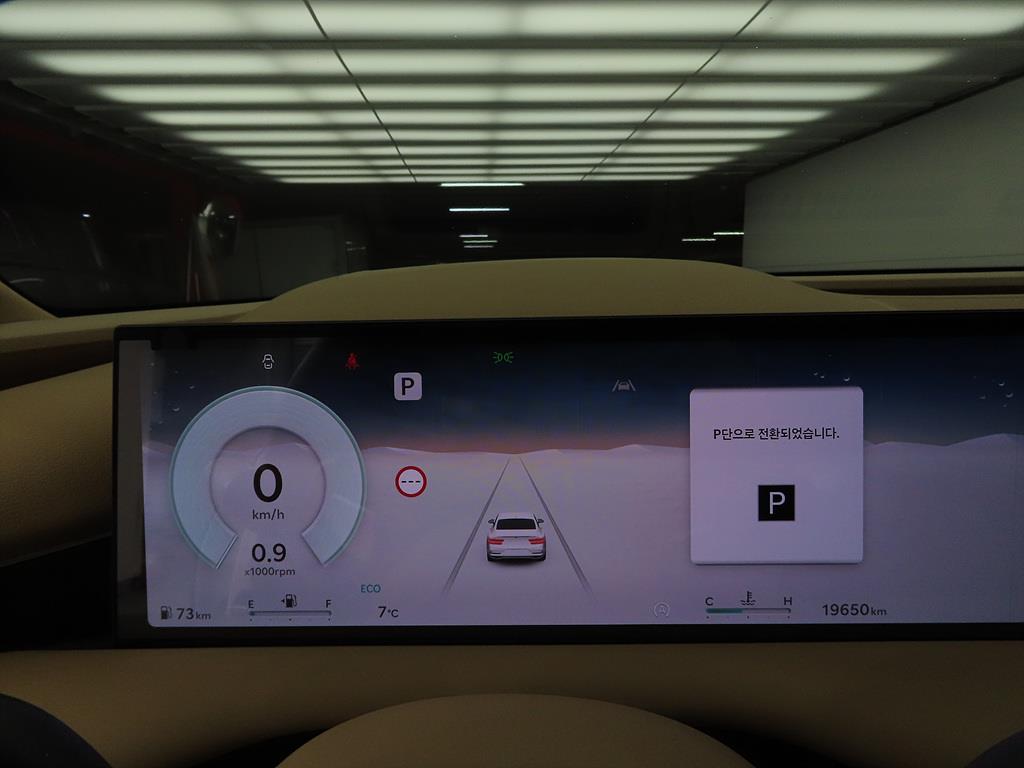 Genesis G80 - Vista 9