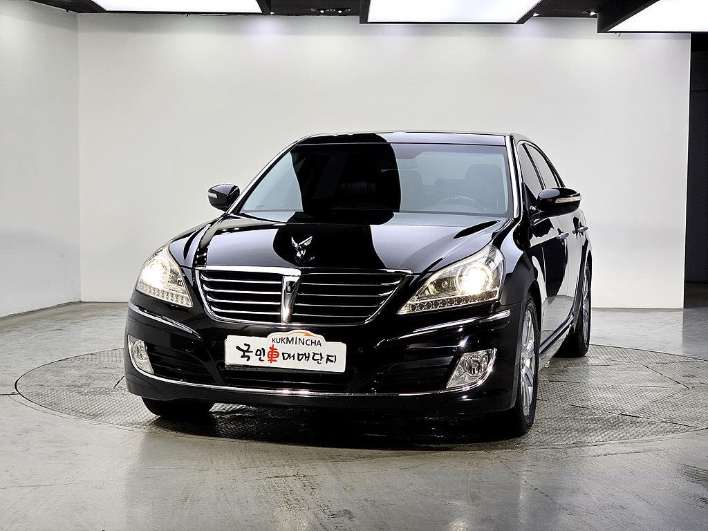 HYUNDAI Equus - Vista 2