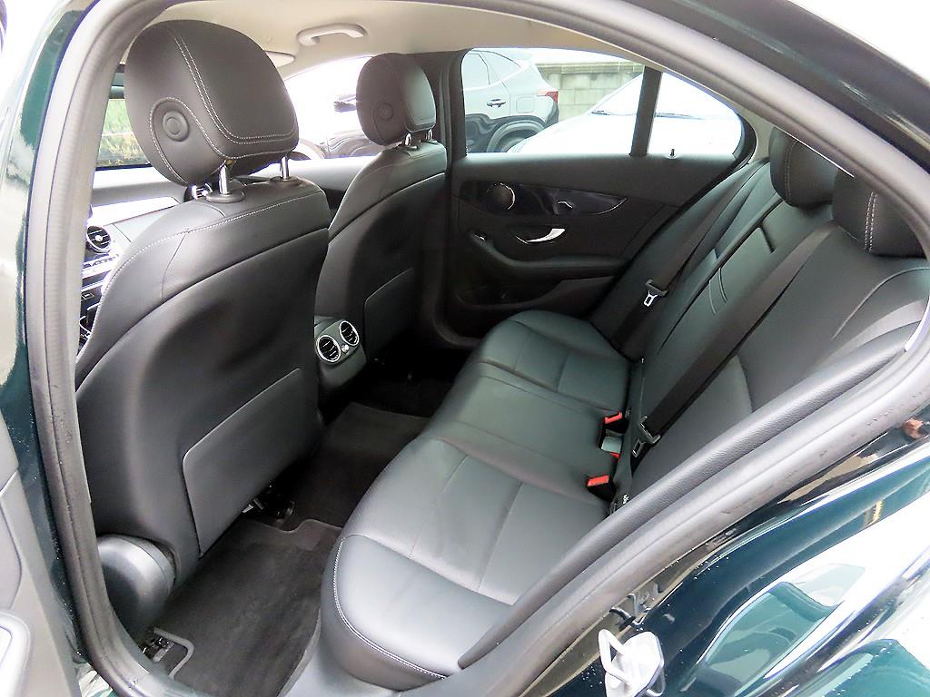 Mercedes Benz C Class - Vista 6