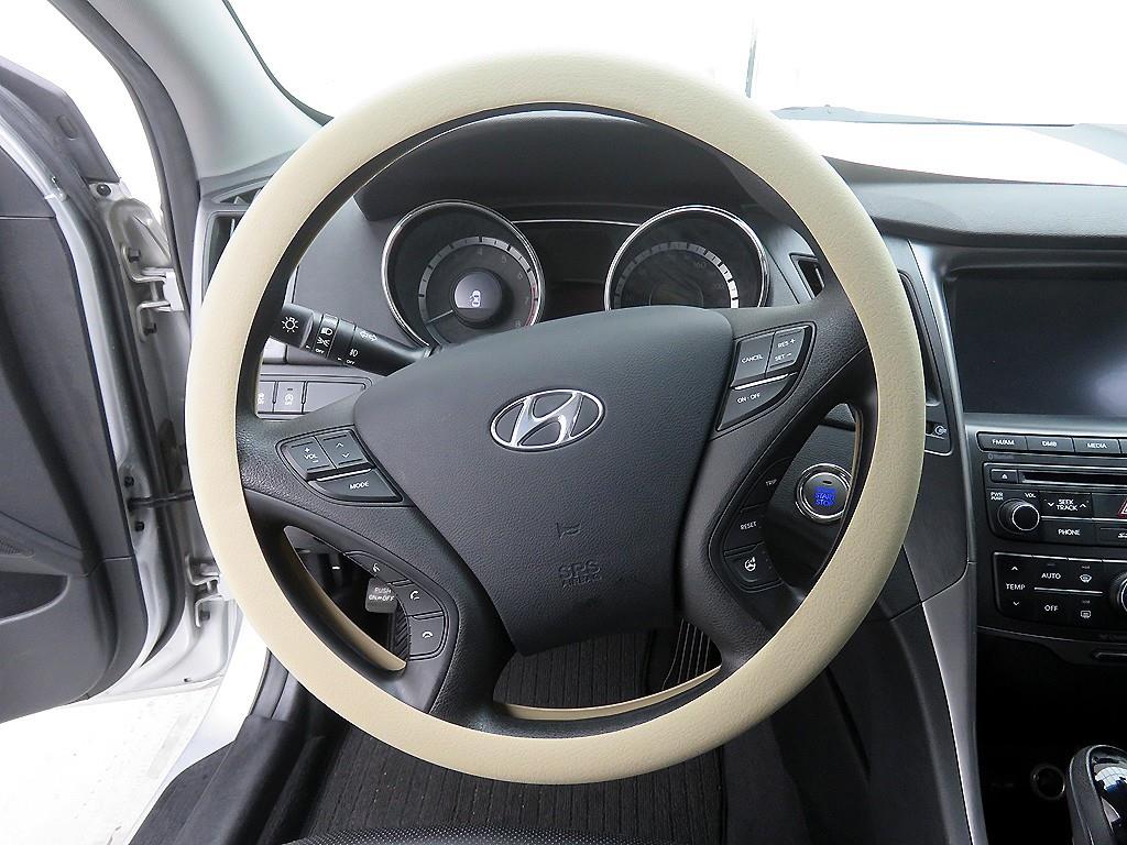 HYUNDAI Sonata - Vista 8