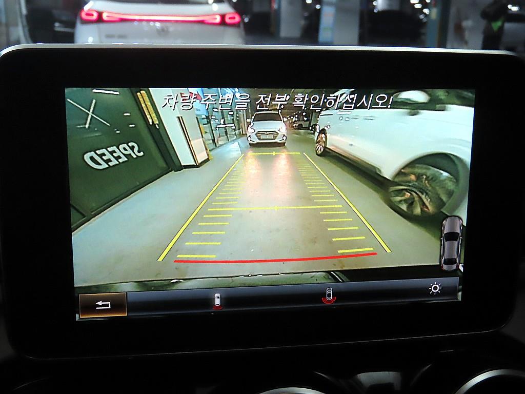 Mercedes Benz C Class 2018 Negro - Importación desde Corea - HF Imports Iquique - Foto 15