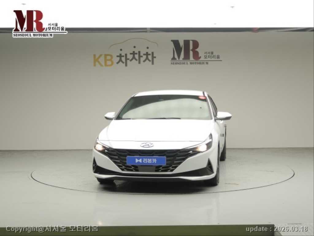 HYUNDAI Avante - Vista 4