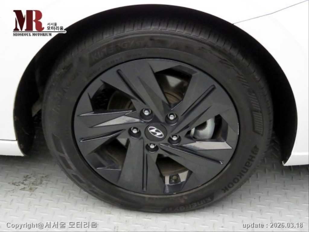 HYUNDAI Avante 2022 Blanco - Importación desde Corea - HF Imports Iquique - Foto 20