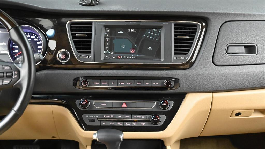 KIA Carnival 2020 Blanco - Importación desde Corea - HF Imports Iquique - Foto 15