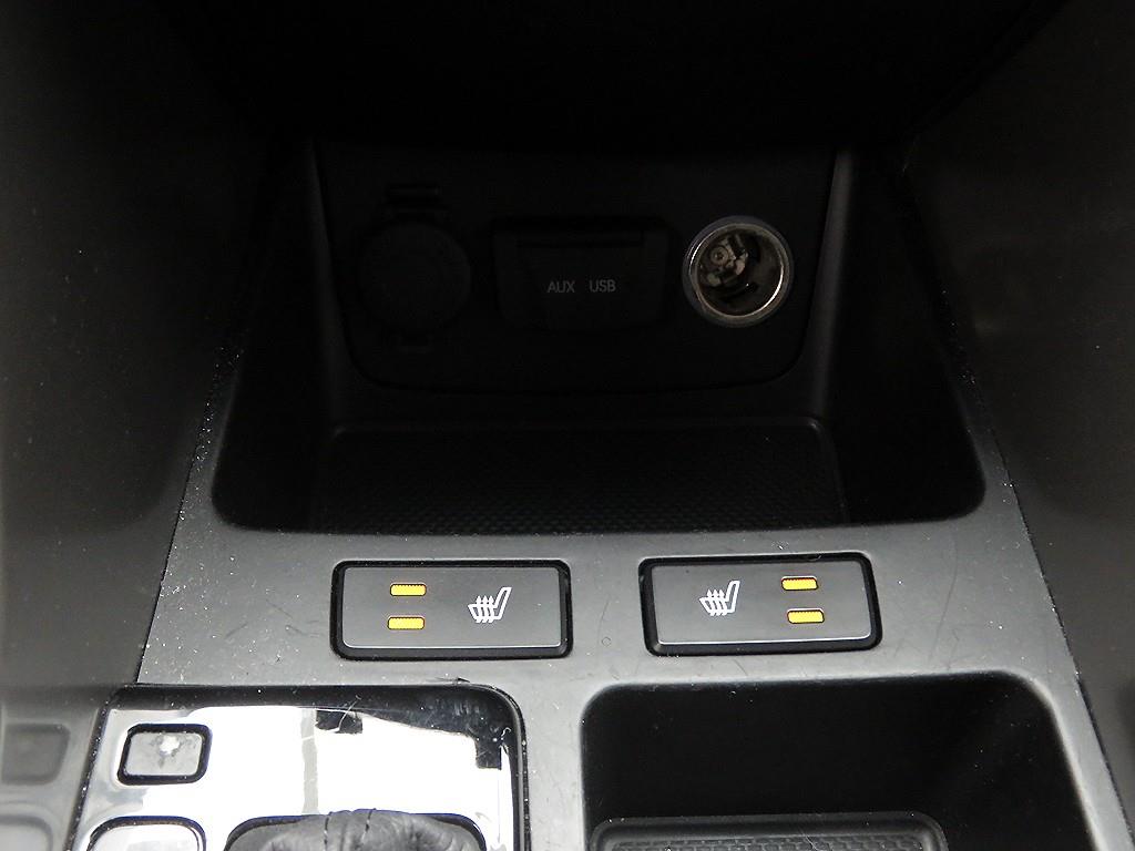 HYUNDAI Sonata - Vista 11