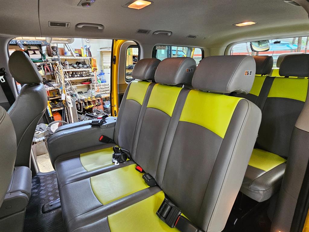 HYUNDAI Starex - Vista 11