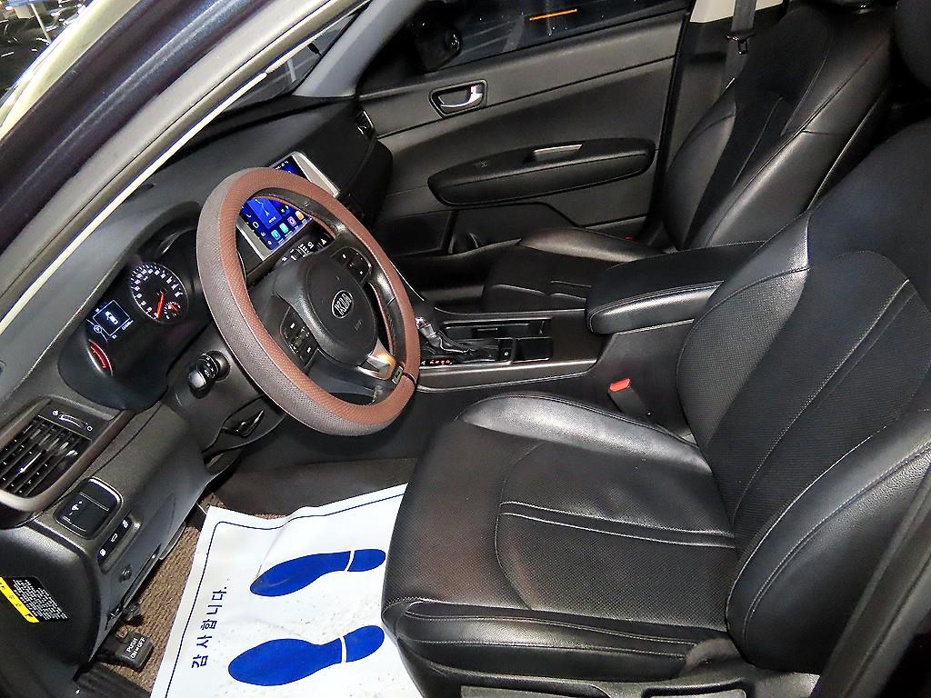 KIA K5 - Vista 6