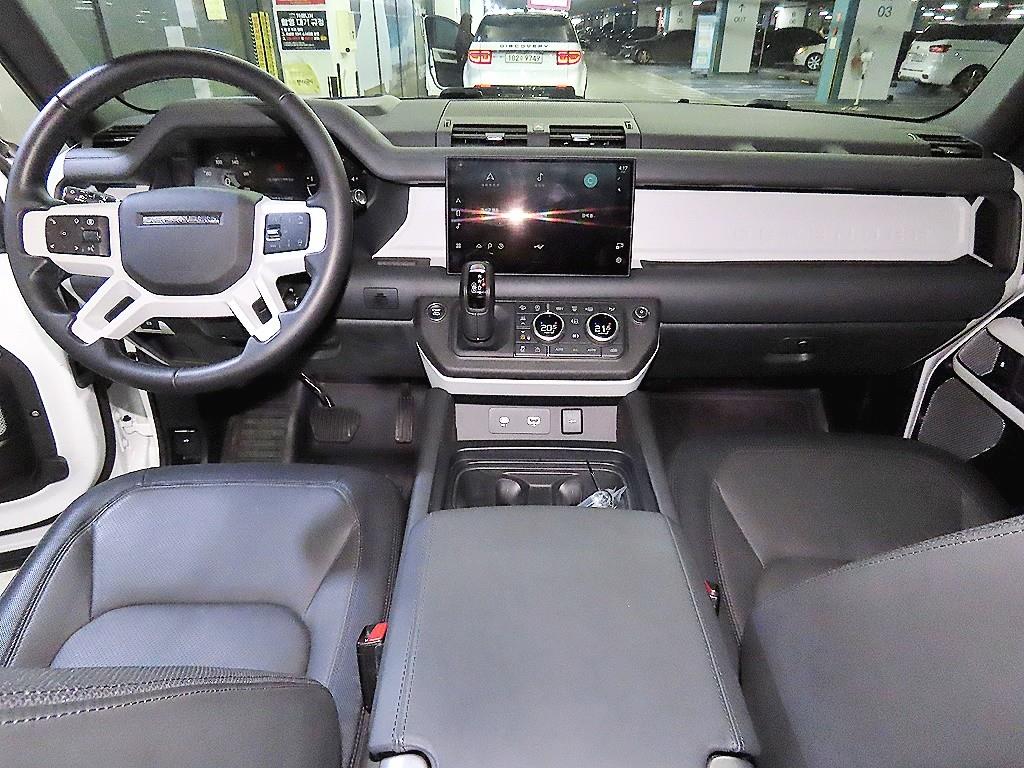 Land Rover Defender - Vista 10