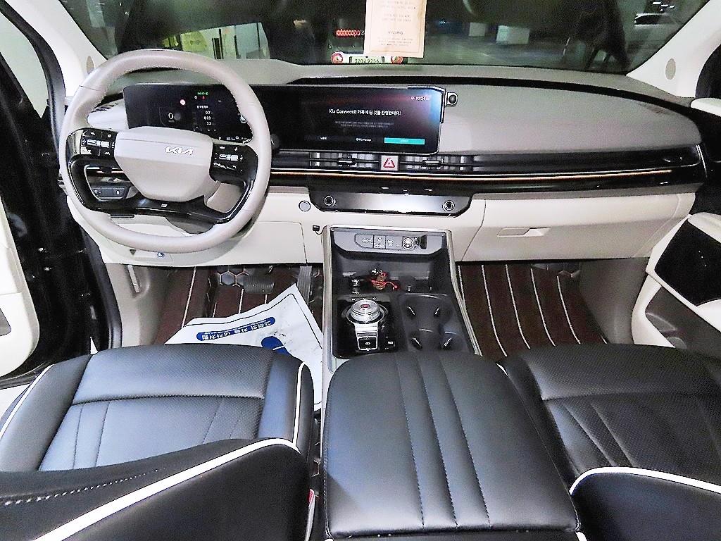 KIA Carnival - Vista 10