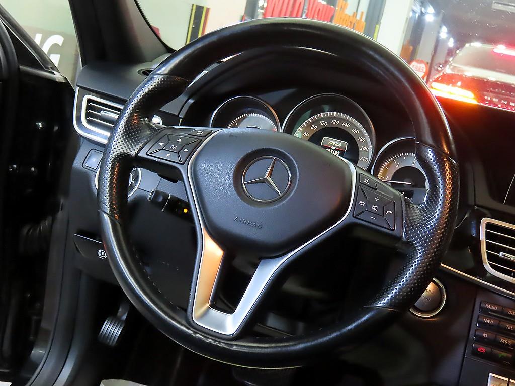 Mercedes Benz E class - Vista 8