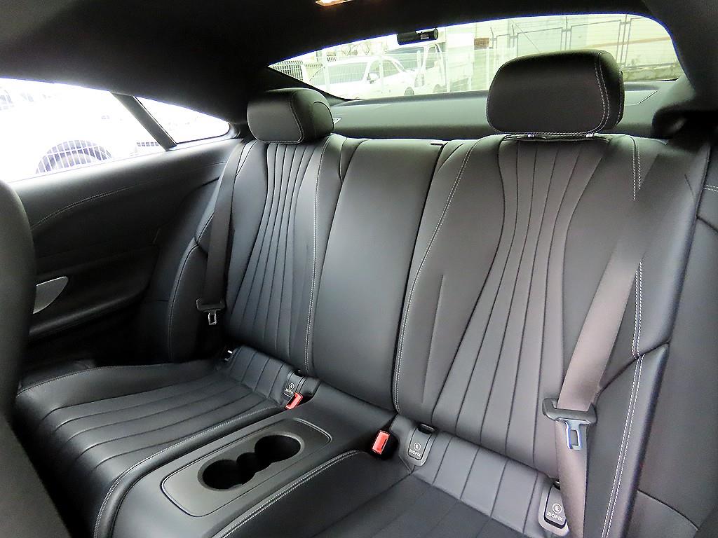 Mercedes Benz E class - Vista 6