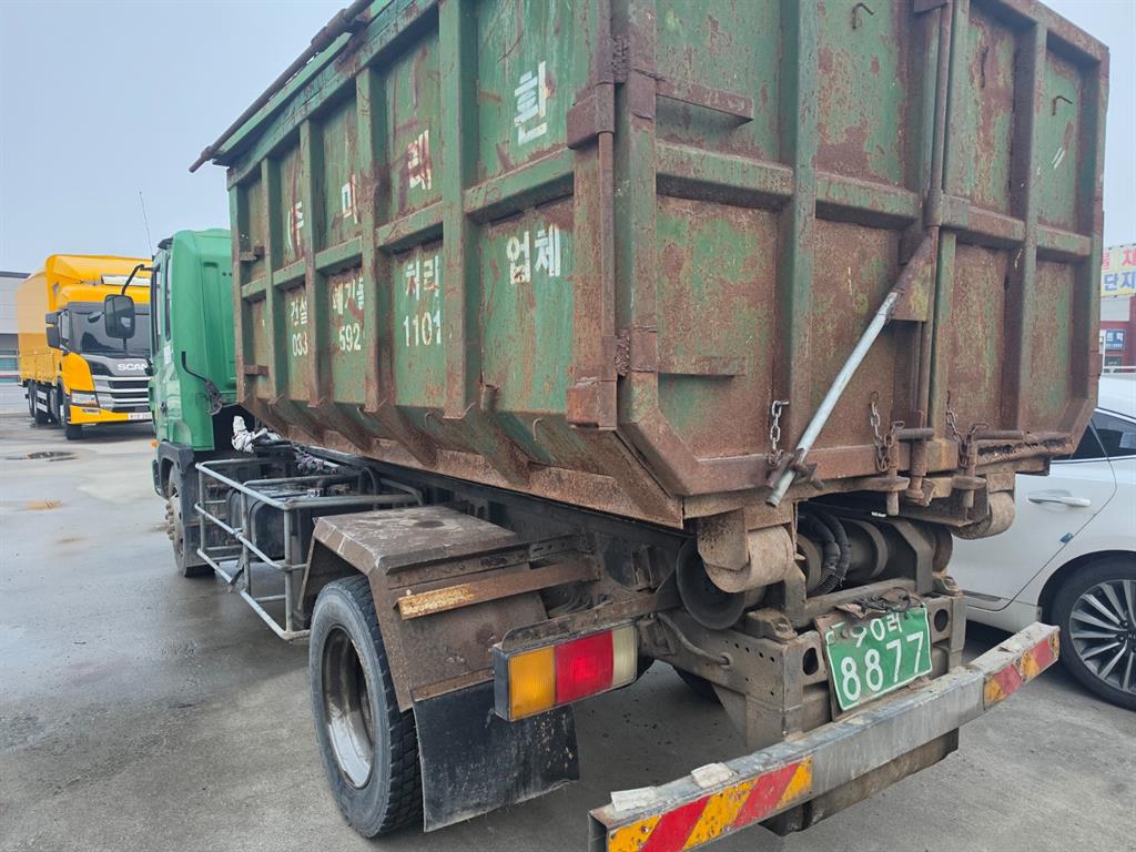 medium and large cargo apChoukJingae - Vista 5