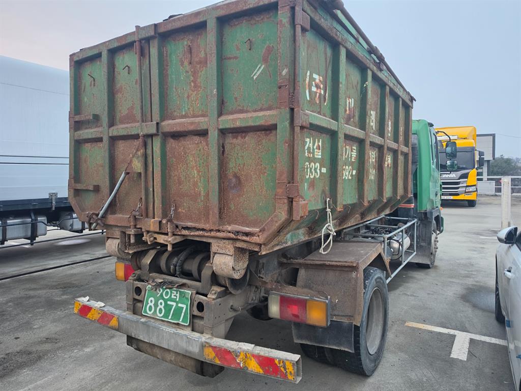 medium and large cargo apChoukJingae - Vista 4